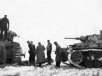 Panzer III 102 and captured KW 1