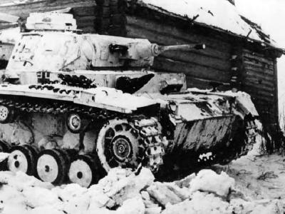 Panzer III 5 in the snow during operations in the winter of 1941-1942