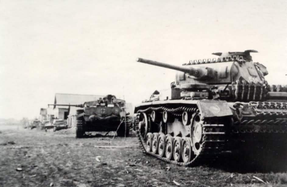 Panzer III Ausf J Late tanks of the 24th Panzer Division - 1942 | World ...