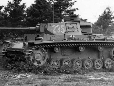 Panzer III ausf L code 235 of the 2nd SS Panzer Division Das Reich