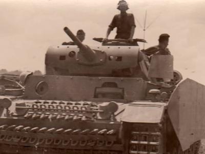 Panzer III ausf M schurzen 3