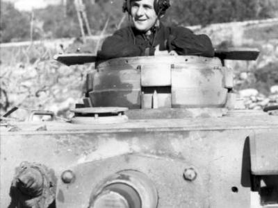 Panzer III Ausf N dug in Italy