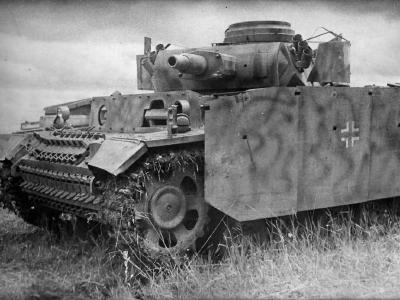 Panzer III Ausf N with schurzen 2