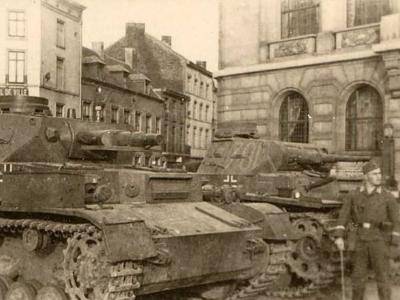 Panzer IV Ausf D and Panzer III number 701 – Summer 1940