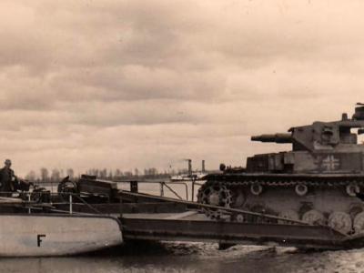 panzer IV on bridge