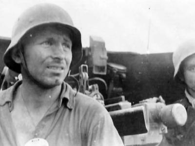 Panzerjager I and its crew interior