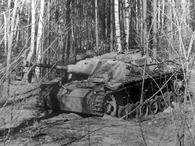 Late StuG 40 1945