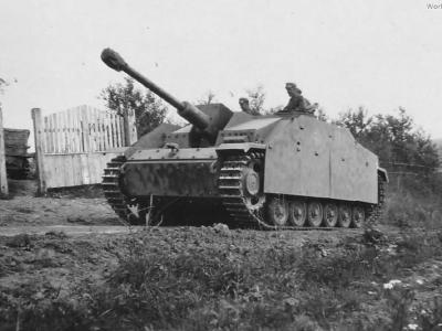 StuG Ausf G 12