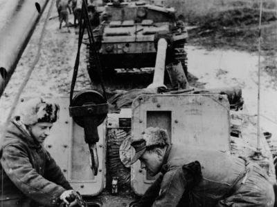 StuG III G engine deck