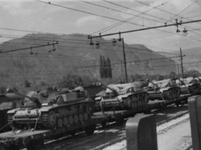 StuG 40 in transit to the Italian front