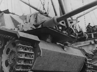 StuG 40 with zimmerit
