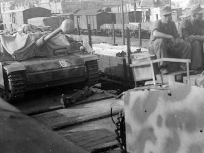 StuG III Late rail transport
