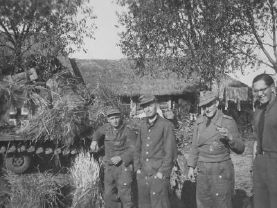 StuG 40 Ausf F and cew