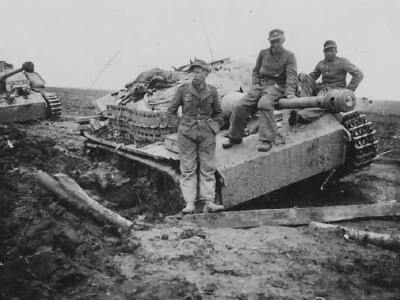 StuG 40 Ausf F with zimmerit
