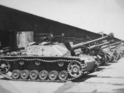 StuG 40 Ausf F number 201 Sd.Kfz, 142