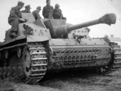 StuG III late 2