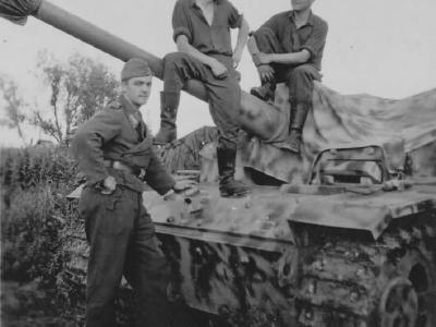 Sturmgeschutz III of Abteilung 322 1