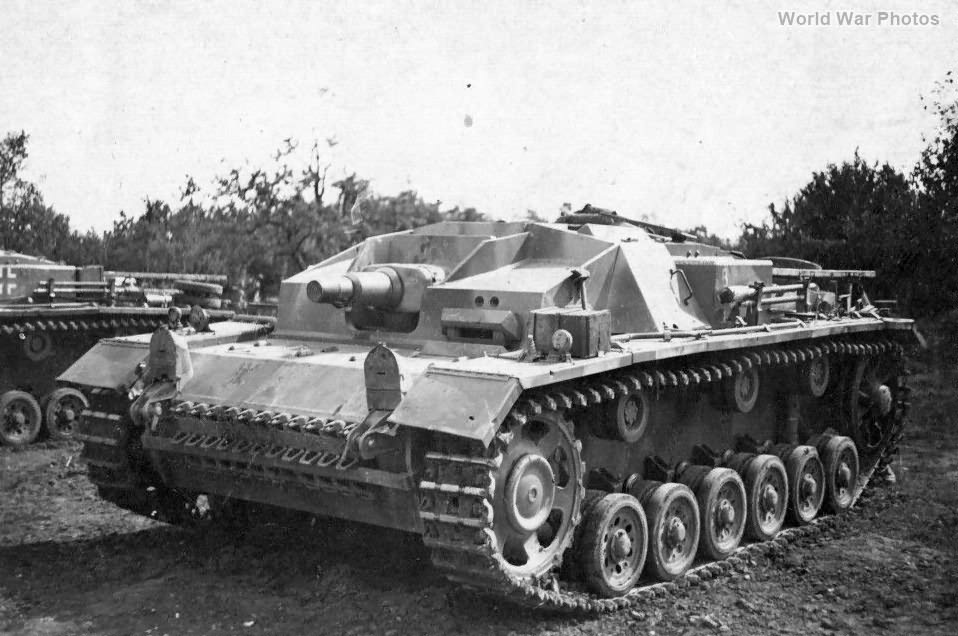 StuG III of the Sturmgeschütz-Abteilung 197 | World War Photos
