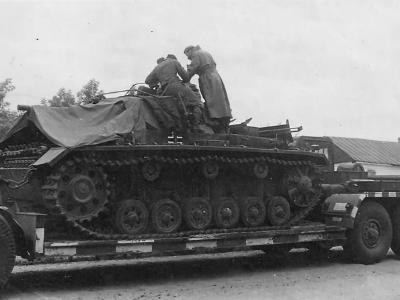 StuG III Ausf A on Sonderanhanger 116