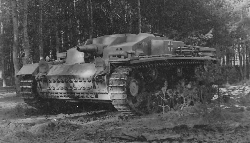 Sturmgeschutz_StuG_III_Ausf_E.jpg