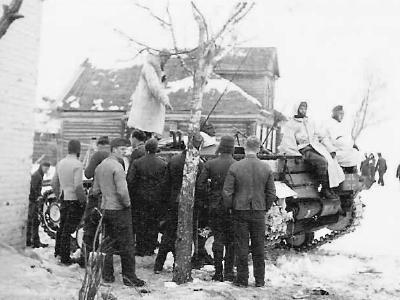 Wehrmacht troops in russian winter and StuG III assault gun