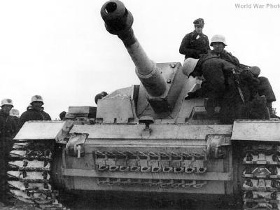 StuH 42 front
