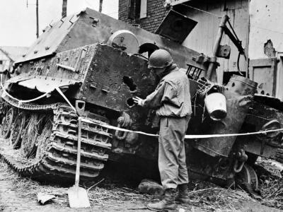 Sturmtiger 250327 of the Sturm-Mörser-Batterie 1001, Oberembt Germany 1945 – rear