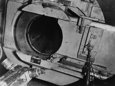 Sturmtiger – breech opened