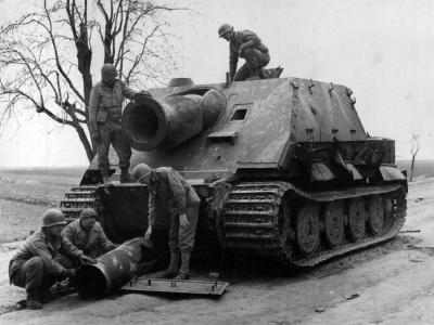Sturmtiger of the Sturm-Mörser-Batterie 1002 captured by US forces, Calbe Germany 1945