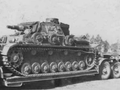 Tauchpanzer IV on trailer 123