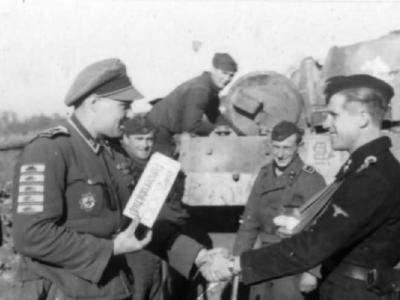Tiger tank S23 and soldiers of SS-Panzer-Division Das Reich