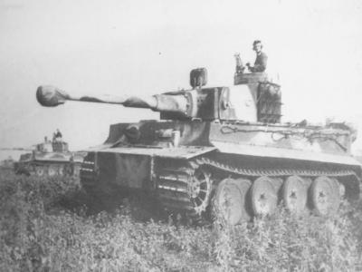 Tiger I tank number 321 of the schwere Heeres Panzer-Abteilung 505