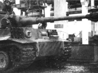 Tiger I heavy tank 13