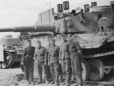 Tiger tank number 122 1943 year