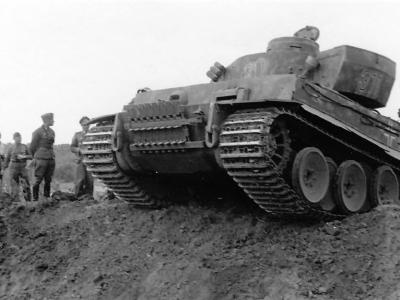 Panzer VI Tiger of Schwere Panzer-Abteilung 503, tank number 311 2