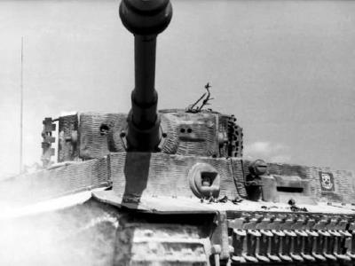 Panzer VI Tiger Ausf E of 3/schwere SS-Panzer-Abteilung 101, tank number 331 – Normandy 1944