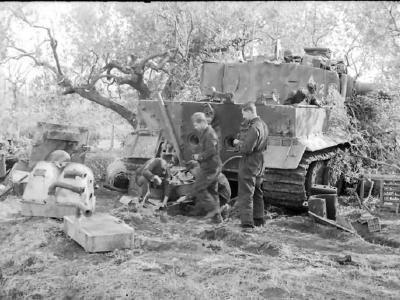 Tiger I tank code A2 of schwere Panzer-Abteilung 508 Italy 1944 9