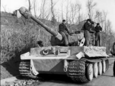 Tiger I tank of schwere Panzerabteilung 508 near Rome 1944 2