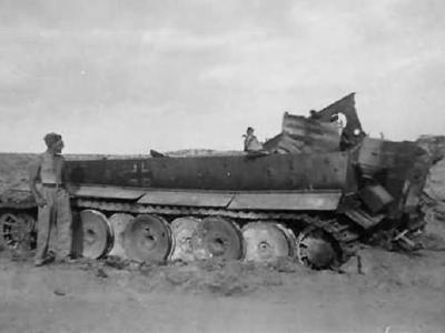 Destroyed Tiger I number 121 of Schwere Panzer Abteilung 501 Afrika Korps DAK Tunisia