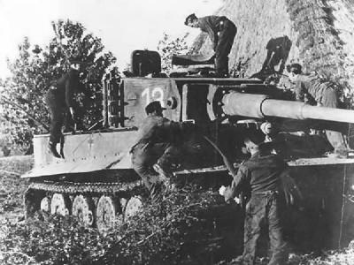 Panzerkampfwagen VI Tiger of Schwere Panzer-Abteilung 506, tank number 13