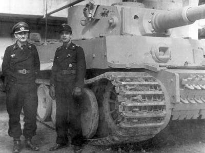 Tiger tank 121 of the of schwere Panzer-Abteilung 505, Orscha