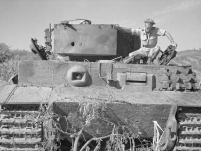 Tiger I with zimmerit of schwere Panzer-Abteilung 508, Villa Bonnaza Italy front view