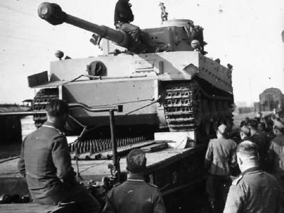 Tiger I with transport tracks