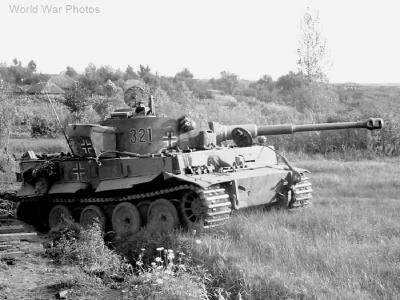 Tiger tank „321” of the Schwere Panzer-Abteilung 503, 1943