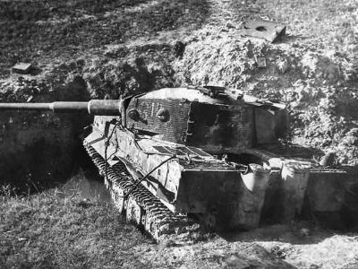 Abandoned Tiger „312” of the Schwere Panzer-Abteilung 504 Italy