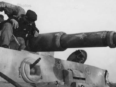Damaged Tiger tank of the Schwere Panzer-Abteilung 505 Summer 1943