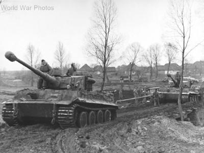 Tiger code S23 of 13th (schwere) Company/1st SS Panzer Regiment Leibstandarte SS Adolf Hitler 1943