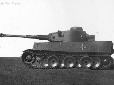 Captured Tiger tank „121” of the of the Schwere Panzer Abteilung 502