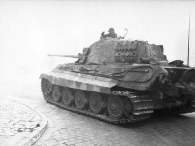 King Tiger tank in Budapest Schwere Heeres panzer abteilung 503