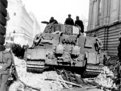 King Tiger tank of the schwere Panzer Abteilung 503. Tank number 200 Budapest Hungary 1944